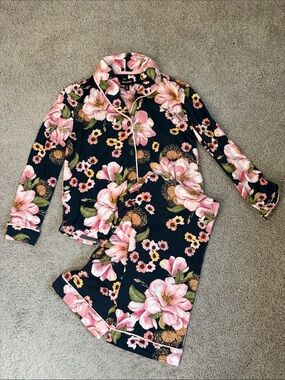 Anthropologie Room Service Dark Floral Pajamas Sleep Loungewear Pink Black XS